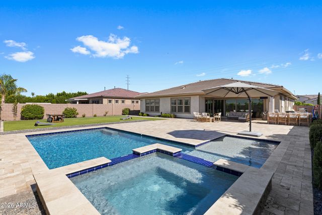2560 E THORNTON Court, Gilbert, AZ 85297