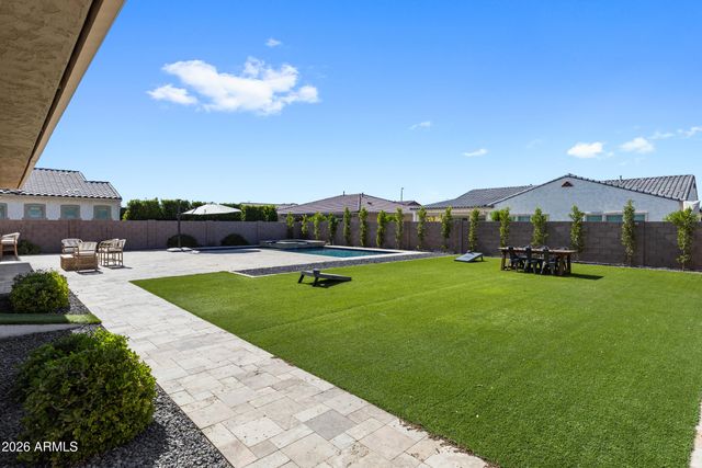 2560 E THORNTON Court, Gilbert, AZ 85297