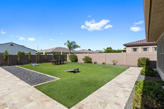 2560 E THORNTON Court, Gilbert, AZ 85297