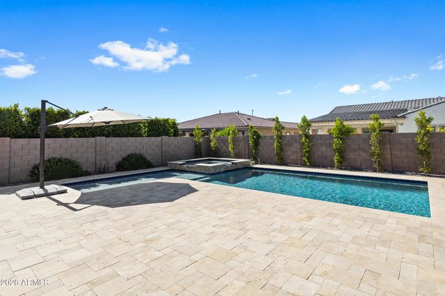 2560 E THORNTON Court, Gilbert, AZ 85297