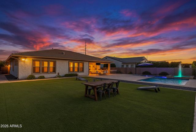 2560 E THORNTON Court, Gilbert, AZ 85297