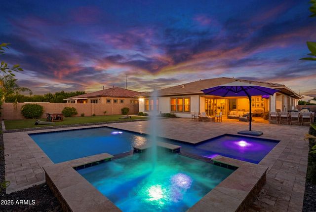 2560 E THORNTON Court, Gilbert, AZ 85297