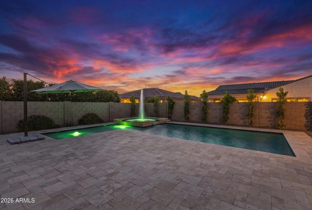 2560 E THORNTON Court, Gilbert, AZ 85297