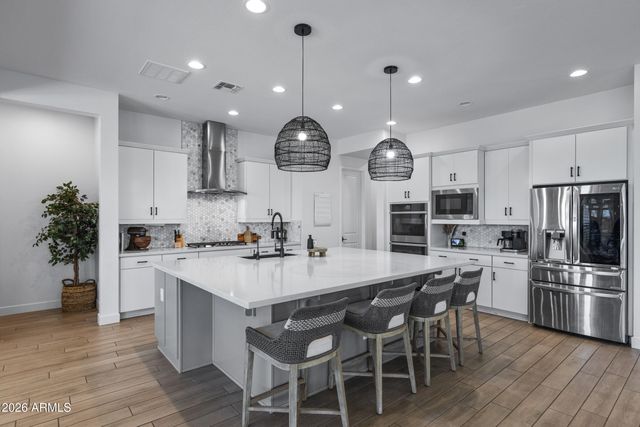 2560 E THORNTON Court, Gilbert, AZ 85297