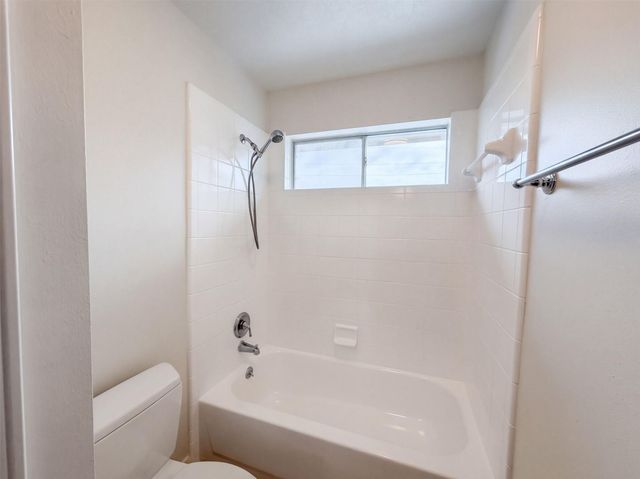 1702 Corona Del Mar Drive, Missouri City, TX 77459