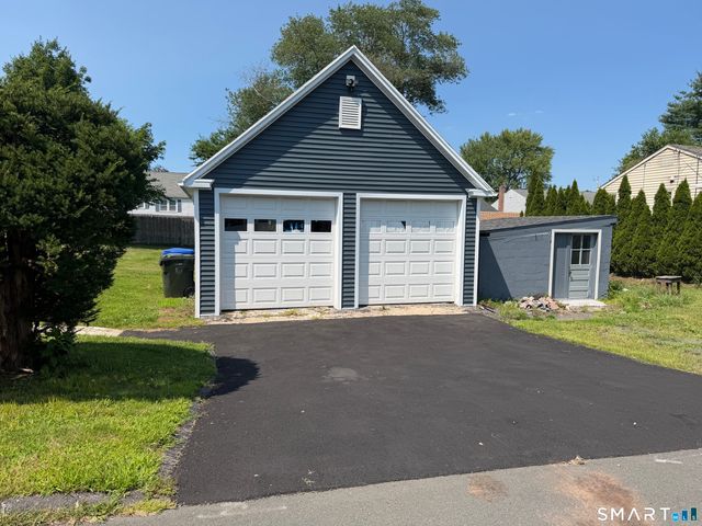 212 Maple Hill Avenue, Newington, CT 06111
