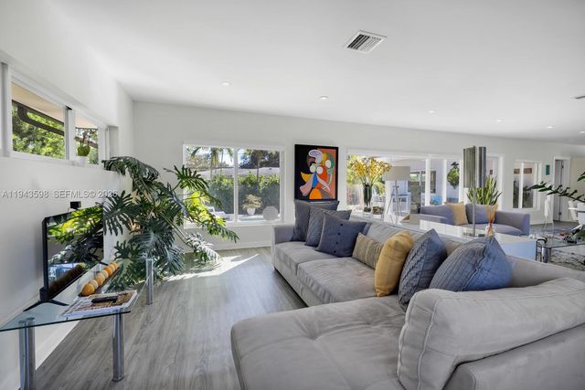 1226 NE 100th St, Miami Shores, FL 33138