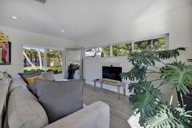 1226 NE 100th St, Miami Shores, FL 33138