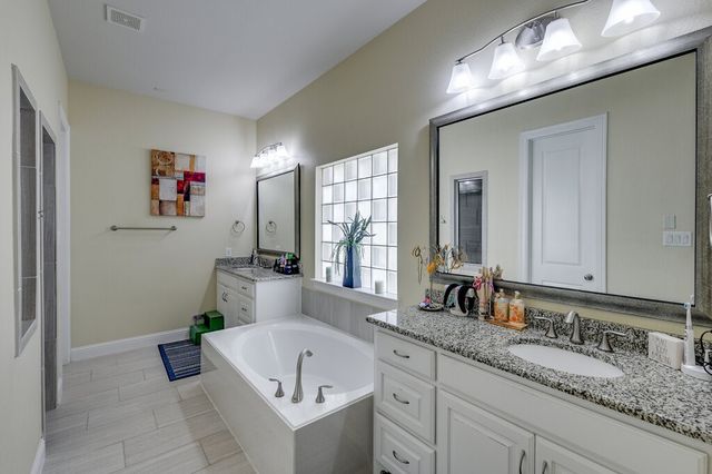 1121 Lone Ivory Trail, Arlington, TX 76005