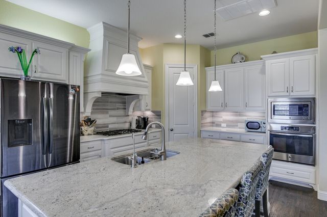 1121 Lone Ivory Trail, Arlington, TX 76005