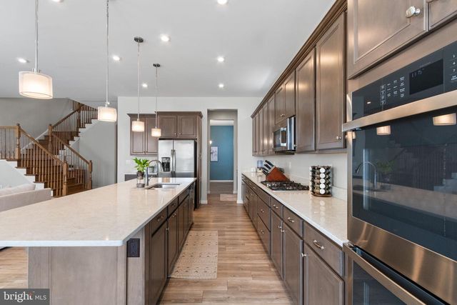 1001 ASPEN RD, Stafford, VA 22554