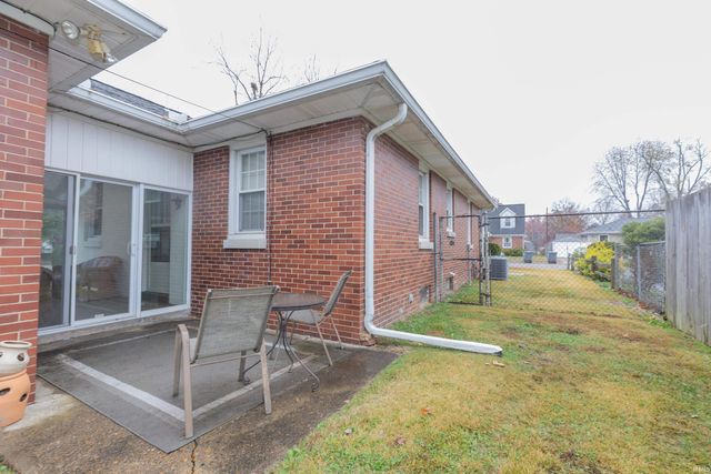 500 S Dexter Avenue, Evansville, IN 47714