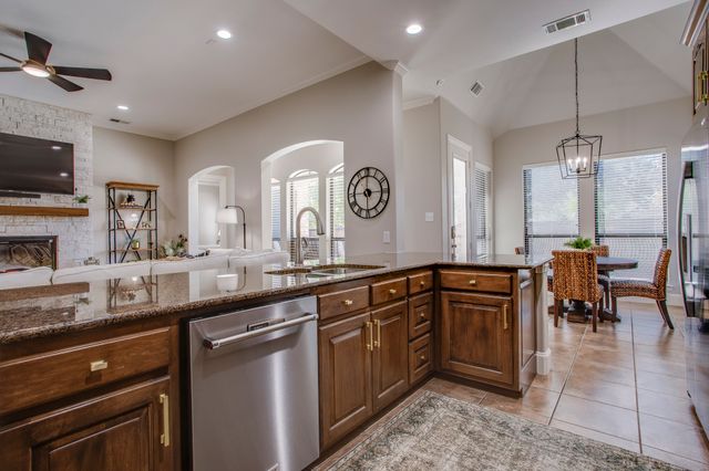 416 Stone Canyon Drive, Sunnyvale, TX 75182