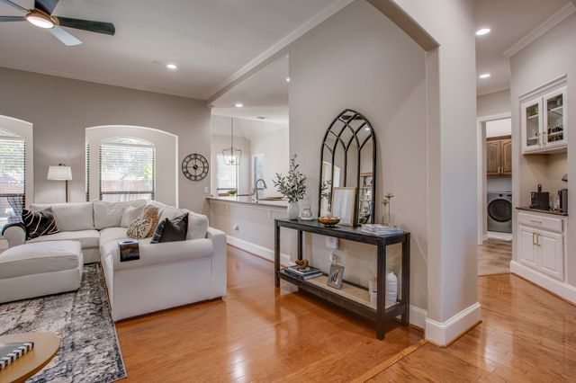 416 Stone Canyon Drive, Sunnyvale, TX 75182