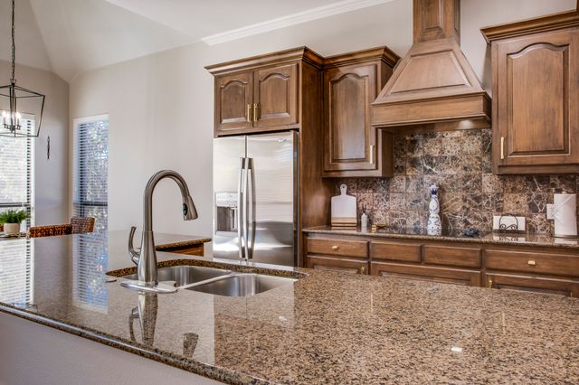 416 Stone Canyon Drive, Sunnyvale, TX 75182