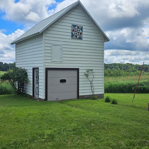 110 W Montello Street, Montello, WI 53949
