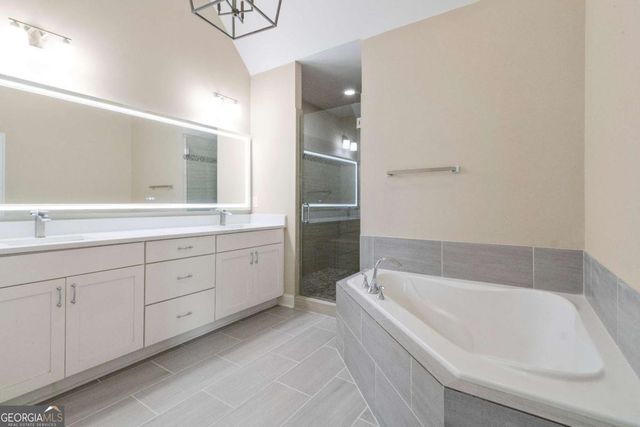 1838 Glenview Park Circle, Duluth, GA 30097