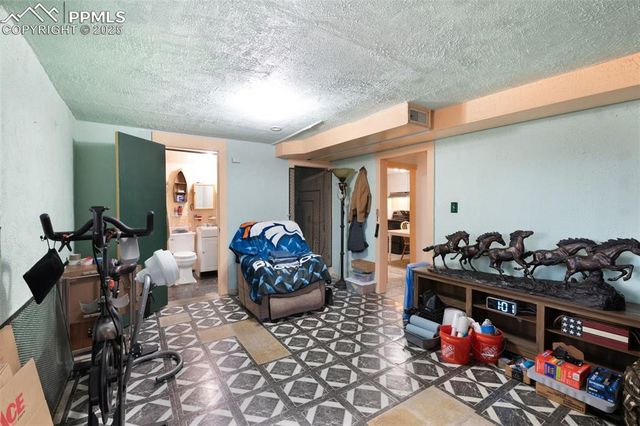 2509 Royalty Court, Colorado Springs, CO 80904