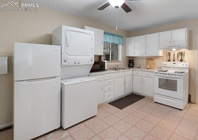 2509 Royalty Court, Colorado Springs, CO 80904