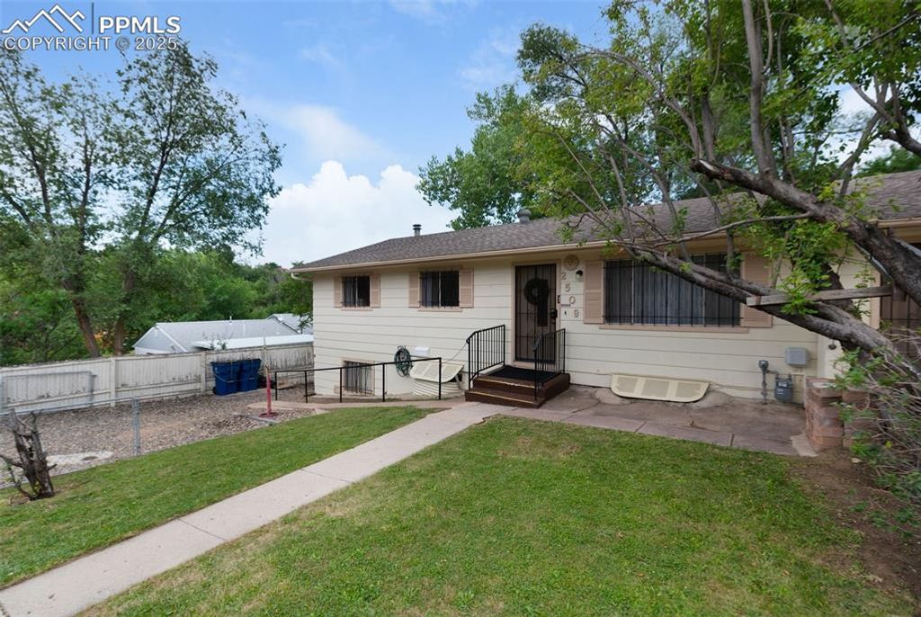 2509 Royalty Court, Colorado Springs, CO 80904