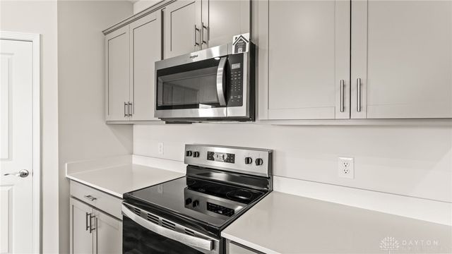 2944 Hoying Drive, Troy, OH 45373