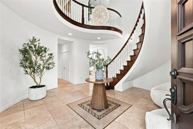 6416 Setting Sun Drive, Huntington Beach, CA 92648