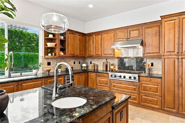 6416 Setting Sun Drive, Huntington Beach, CA 92648