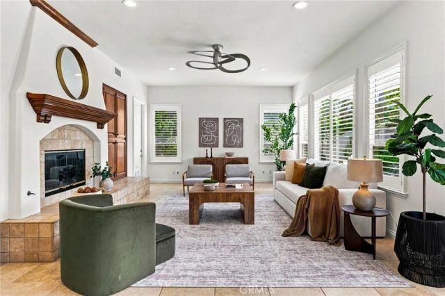 6416 Setting Sun Drive, Huntington Beach, CA 92648