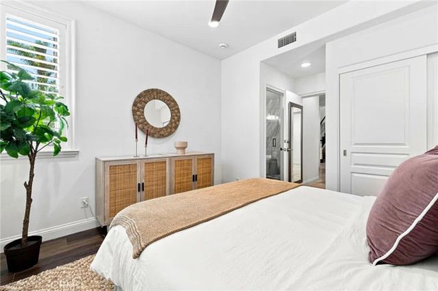 6416 Setting Sun Drive, Huntington Beach, CA 92648