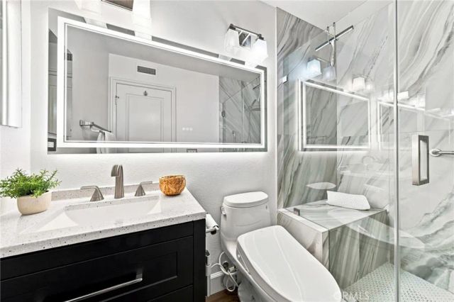 6416 Setting Sun Drive, Huntington Beach, CA 92648