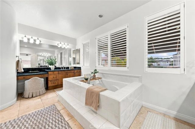 6416 Setting Sun Drive, Huntington Beach, CA 92648