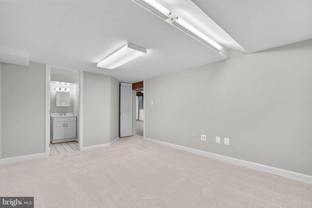 5713 6TH ST N, Arlington, VA 22205