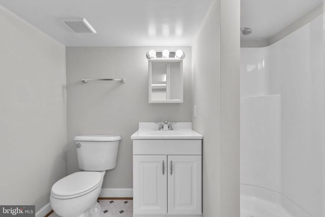 5713 6TH ST N, Arlington, VA 22205