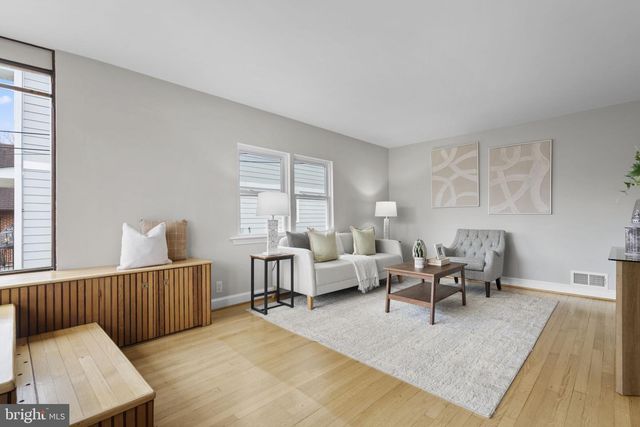 5713 6TH ST N, Arlington, VA 22205