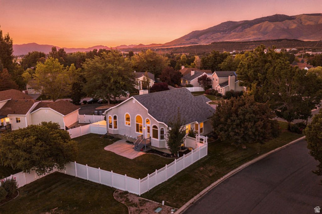 100 E TEAL RD, Saratoga Springs, UT 84045 — photo 2