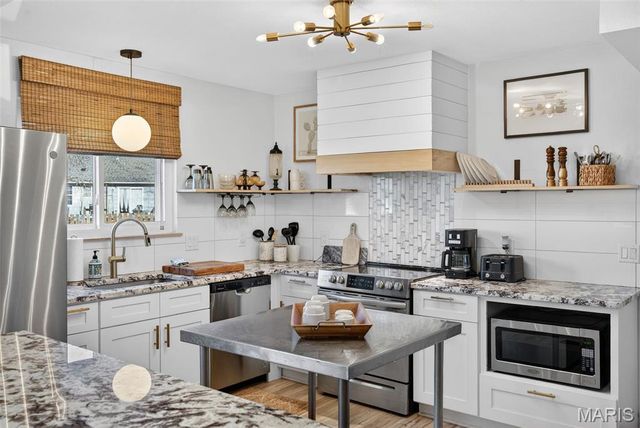 6513 Sprucefield Drive, O'fallon, MO 63368