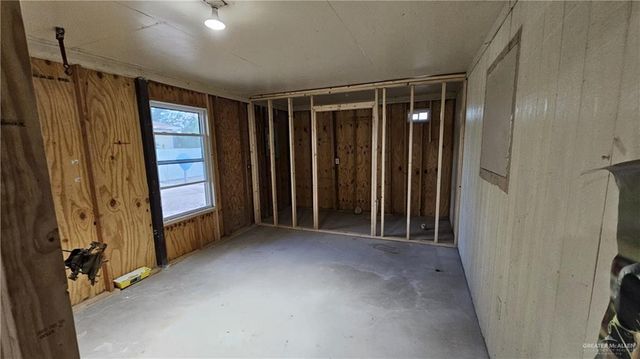225 Gideon Avenue, Donna, TX 78537