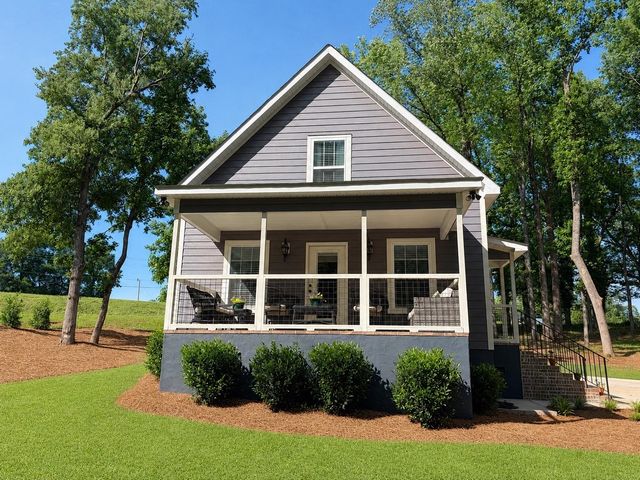 198 Walden Circle, Fairforest, SC 29301