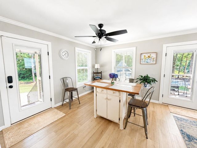 198 Walden Circle, Fairforest, SC 29301