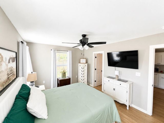 198 Walden Circle, Fairforest, SC 29301