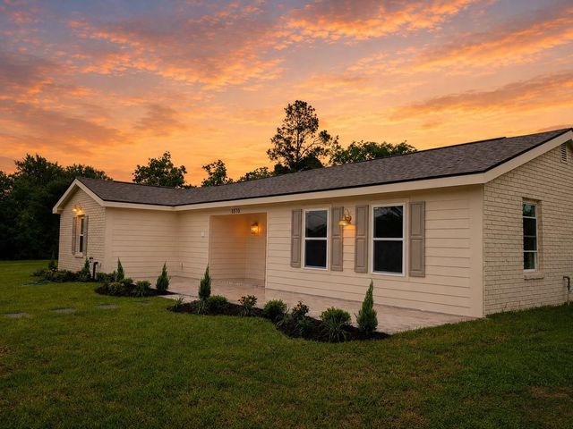 1510 Avenue K, Danbury, TX 77534