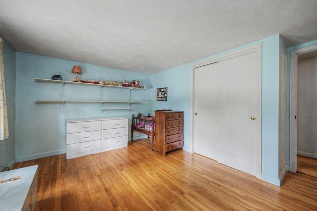 8 Sullivan Avenue, Salem, NH 03079