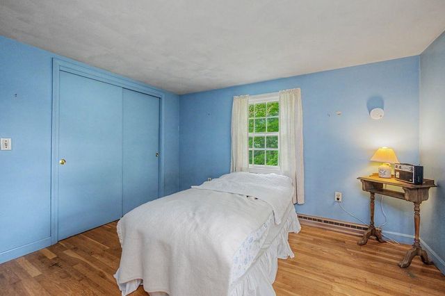 8 Sullivan Avenue, Salem, NH 03079