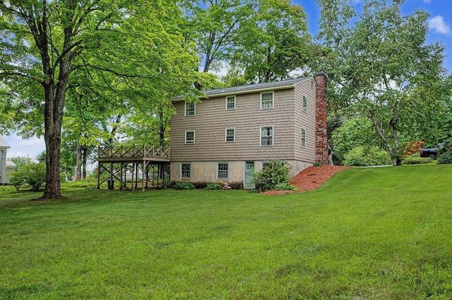 8 Sullivan Avenue, Salem, NH 03079