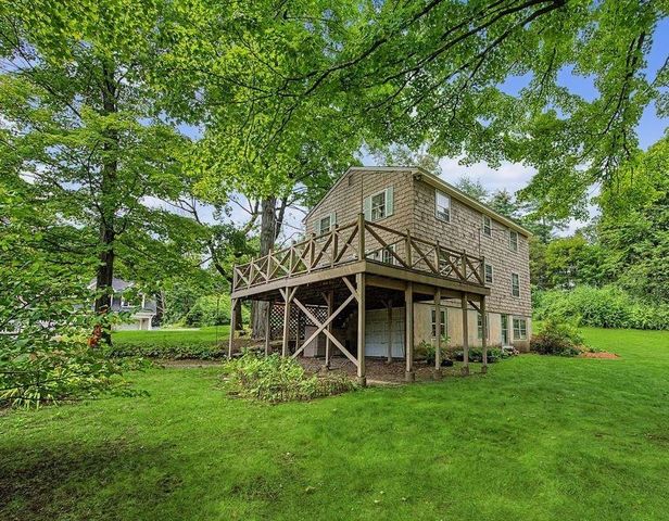 8 Sullivan Avenue, Salem, NH 03079