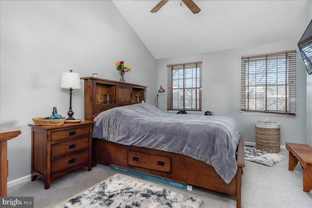 1015 LINDSAY LN, Hagerstown, MD 21742