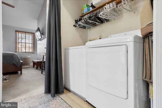 1015 LINDSAY LN, Hagerstown, MD 21742