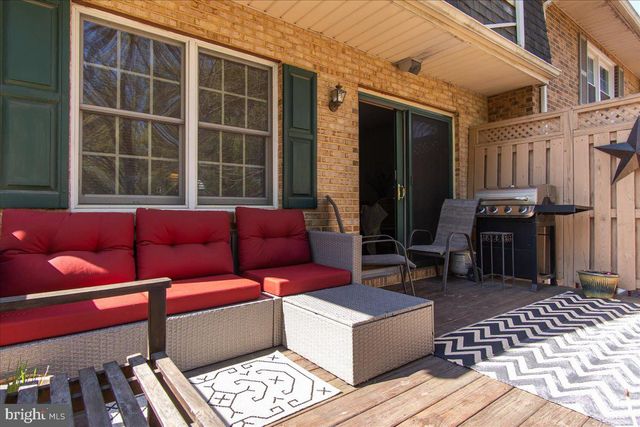 1015 LINDSAY LN, Hagerstown, MD 21742