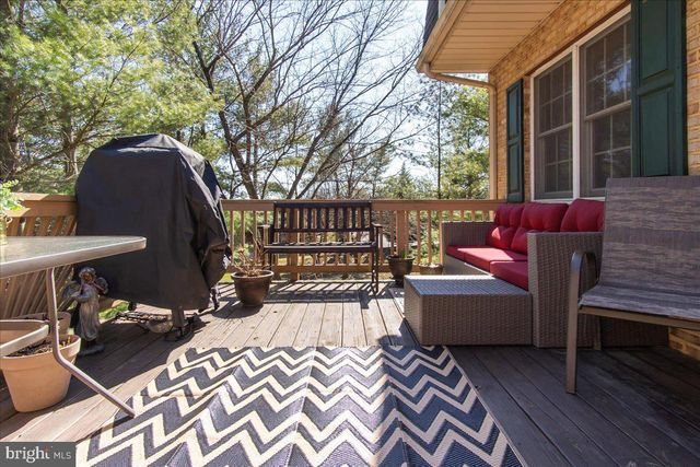 1015 LINDSAY LN, Hagerstown, MD 21742