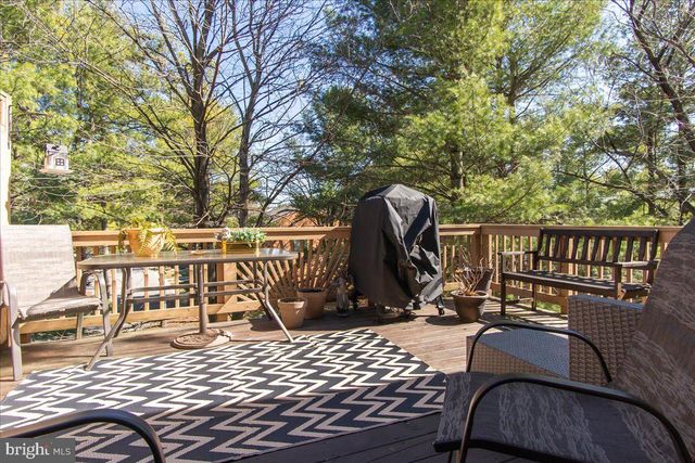 1015 LINDSAY LN, Hagerstown, MD 21742